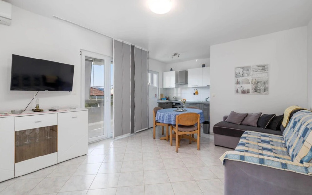 Stunning Apartment in Stara Novalja With Wifi and 1 Bedrooms