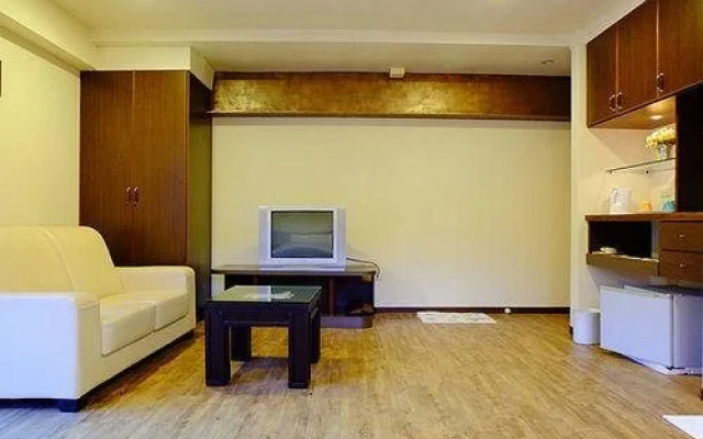 Poultry and Holiday Inn