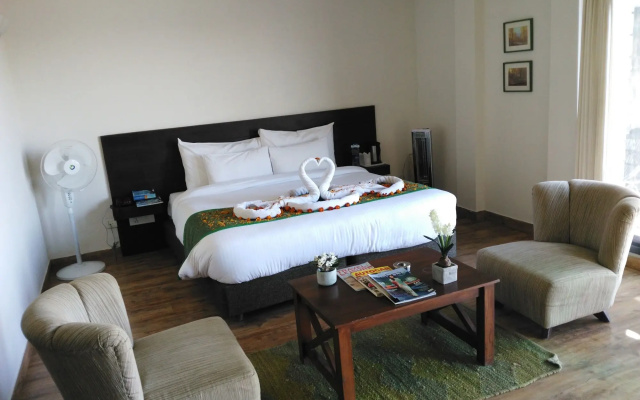 WoodSmoke resort & Spa