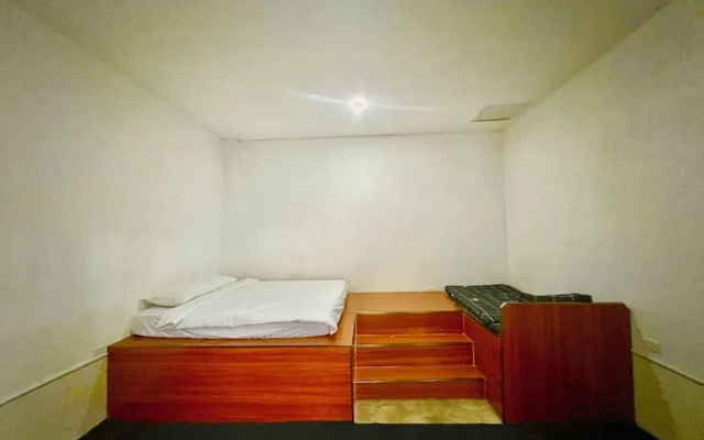 Apatuxay Vientiane Hotel & Apartment