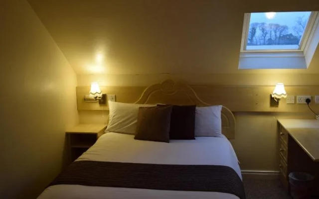 Hillview Lodge