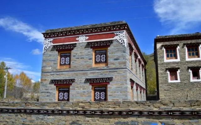 Banyan Tree. Wuyungu Hotel (Kangding Xinduqiao Branch)