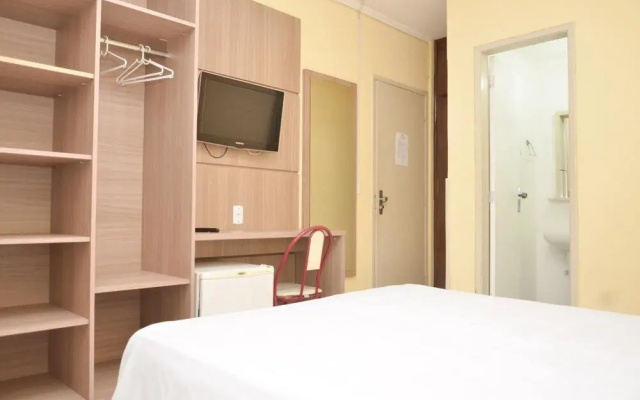 Hotel Ficare Poa