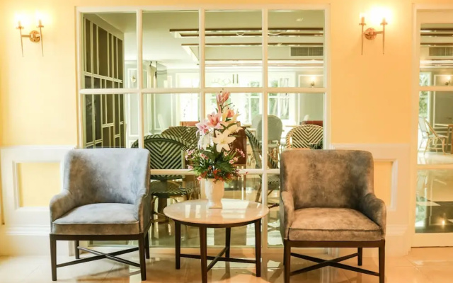 Siri Ratchadamnoen Bangkok Hotel