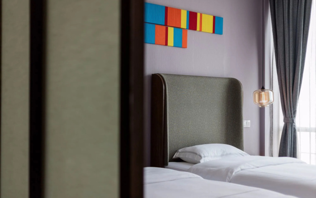 Life All Suites Hotel (Suzhou International Expo Center)
