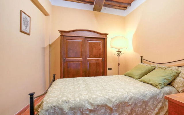 Elegant Holiday Home in Greve in Chianti With Swimming Pool