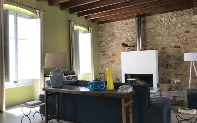 Lovely holiday home in Sant Feliu de Guixols with pool