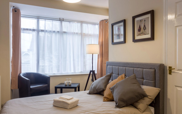 Waves Hotel
