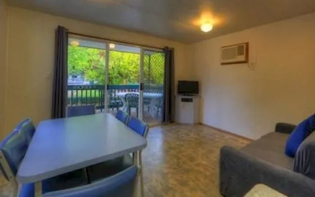 Bright Accommodation Park