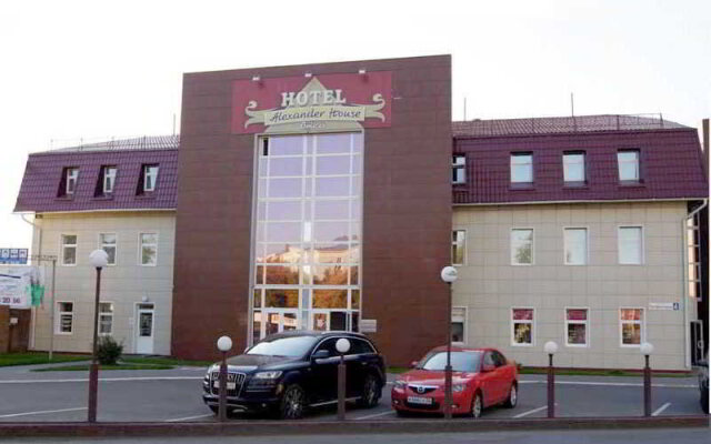 Гостиница Александр Хаус в Барнауле 1 отзыв об отеле, цены и фото номеров - забронировать гостиницу Александр Хаус онлайн Барнаул вид на фасад