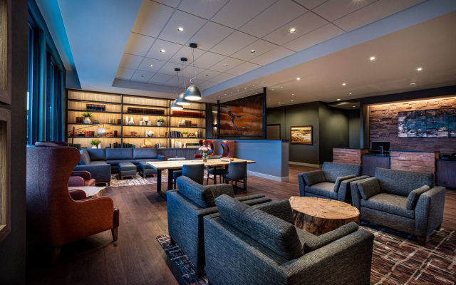 Hotel Maverick