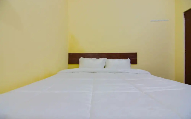 Madina Guest House by OYO Rooms