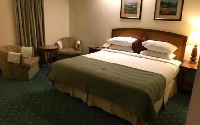 Embassy Inn Hotel Karachi