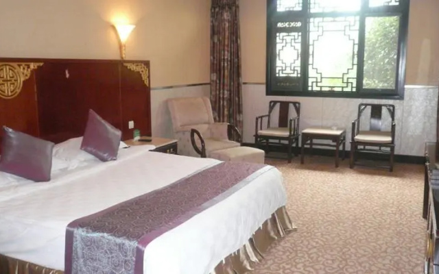 Tao Ran Ju New Contryside Golden Sunshine Eco-Hotel