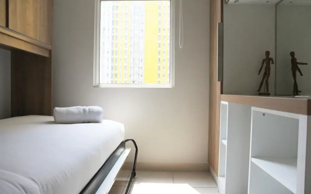 Comfortable The Springlake Summarecon Apartment