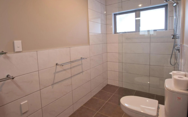 Askray Apartment