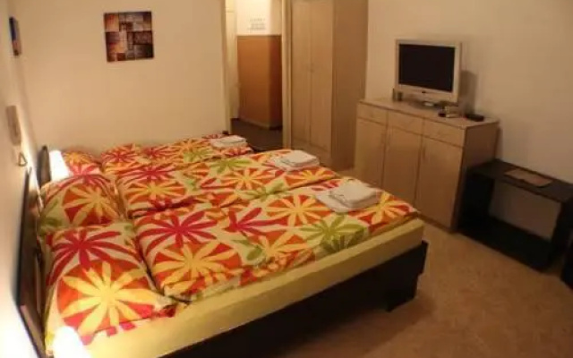 Gregors Downtown Apartments