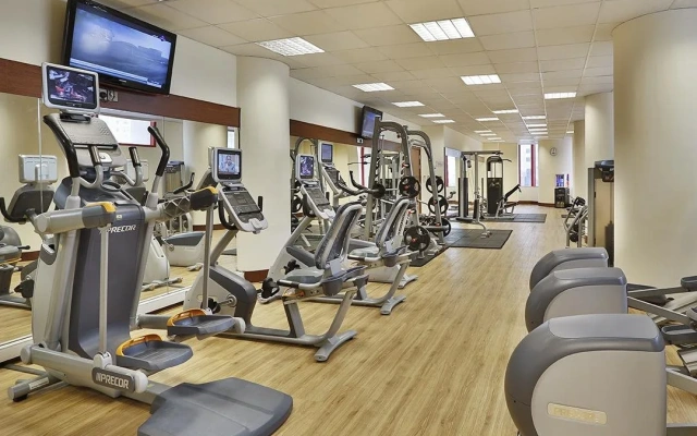 Отель City Seasons Al Hamra Hotel