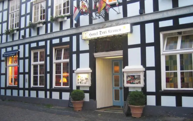 hotelImage