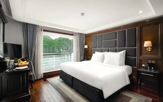 Ambassador Signature Cruise - Lan Ha Bay