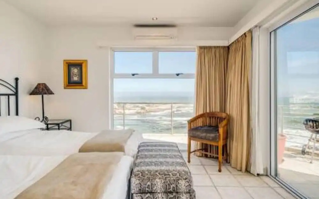 Immaculate Penthouse w Views Splash Pool CBT Penthouse