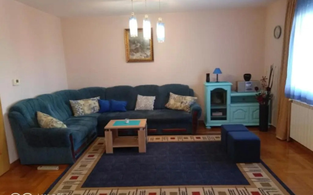 Apartmani Almica