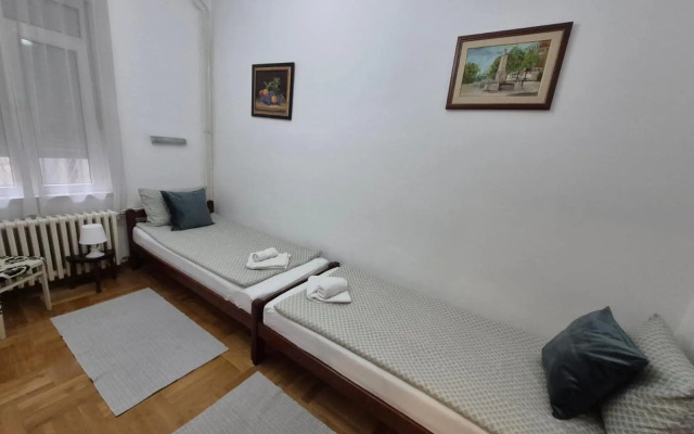 Authentic Belgrade Centre - Apartment Ethnica 2