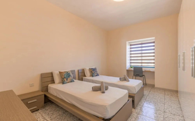 Harbour Vista Spacious 2BR in Heart of Valletta