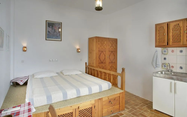 Melenos Apartments