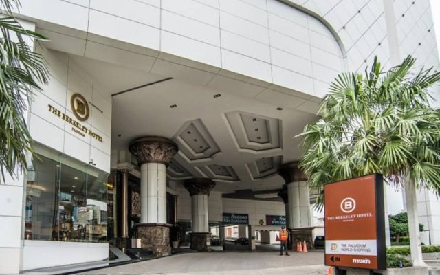 The Berkeley Hotel Pratunam in Bangkok, Thailand from 99$, photos, reviews - zenhotels.com hotel front