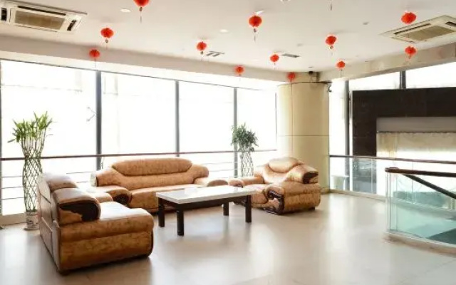 Jiujiang Coast Hotel (Happy City No.3 Middle School)