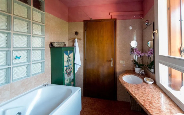 B&B Portico Rosso