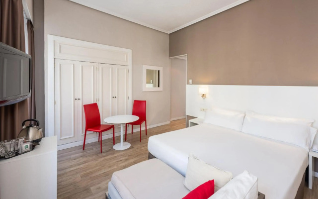 Hotel Madrid Gran Via 25 Affiliated by Meliá