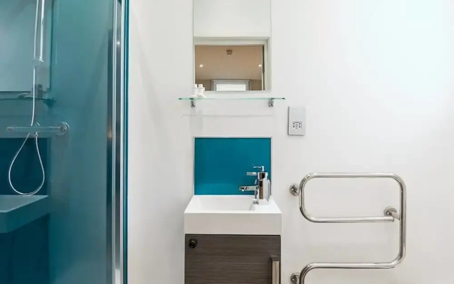 Toynbee Street Ro 3 · Good-looking Room In Spitalfields