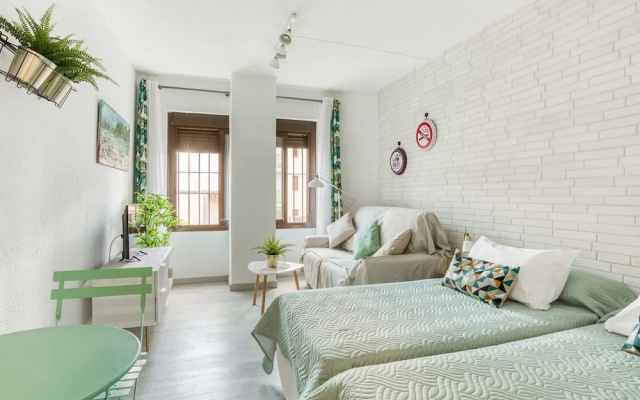 Elegant Holiday Home in Seville near River Guadalquivir