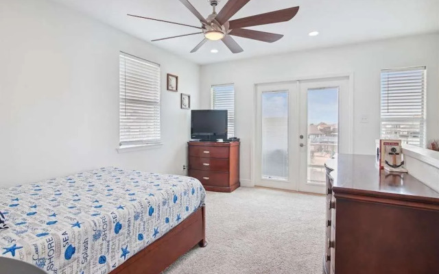Blue Fin by Ryson Vacation Rentals
