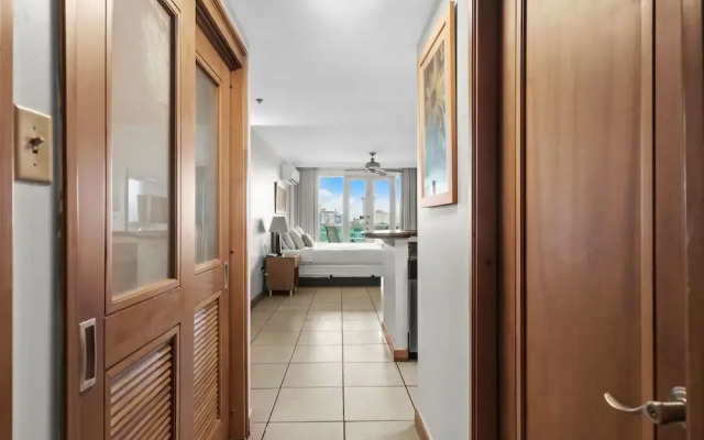 Oceanfront Loft Historic San Juan Terrace
