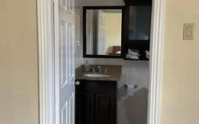 Centrally Located 2 Bedroom