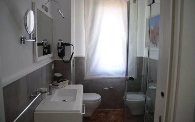 B&B Vanity