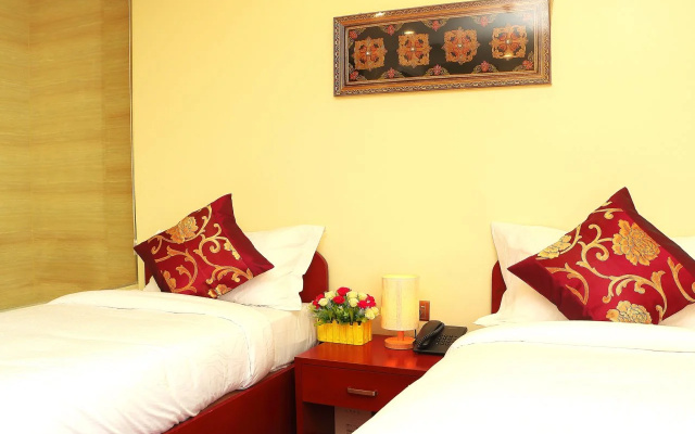 Diamonds Inn