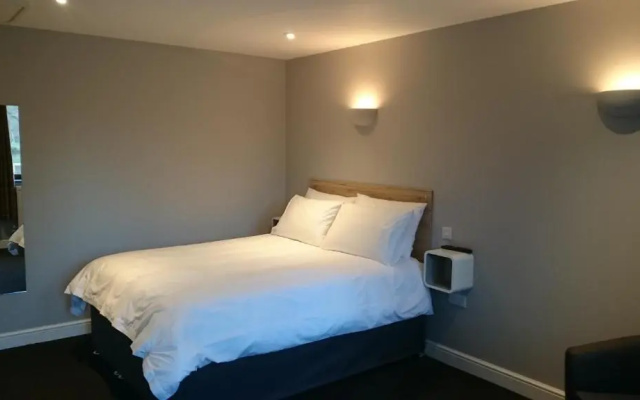 Woodland Rooms at Woodland Waters