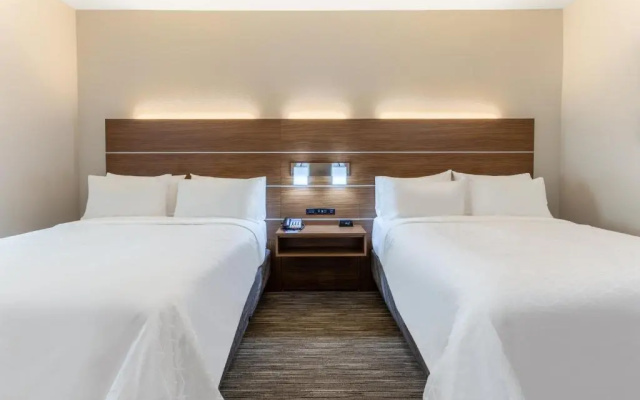 Holiday Inn Express & Suites Kearney by IHG