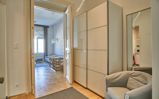Basilica Apartment