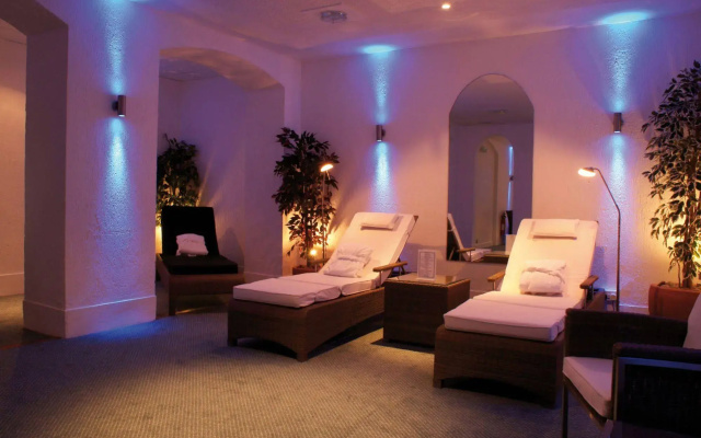The Victoria Hotel & Source Spa