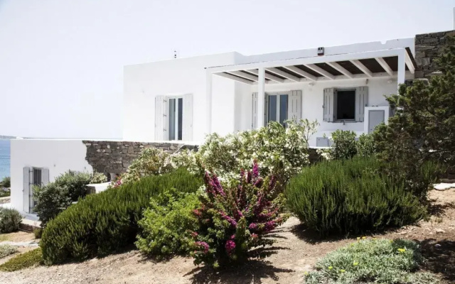 Seafront Villa Paros