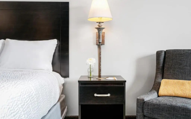 Hotel One75