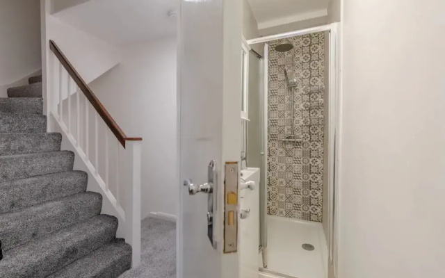 Central 3 Bedroom House With Garden