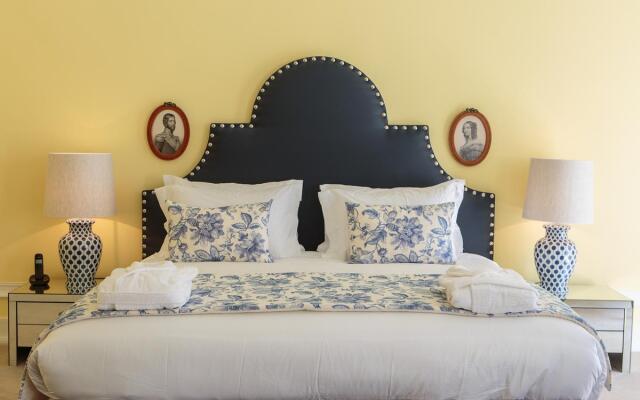 Отель Dear Lisbon Palace Chiado Лиссабон вид на фасад