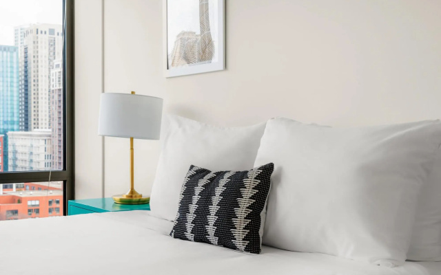 Chicago | Family Ready 3BD/2BA South Loop Apartment
