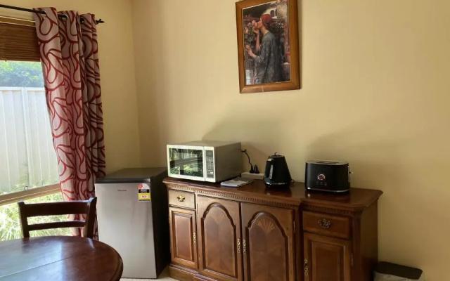 James Court Suite